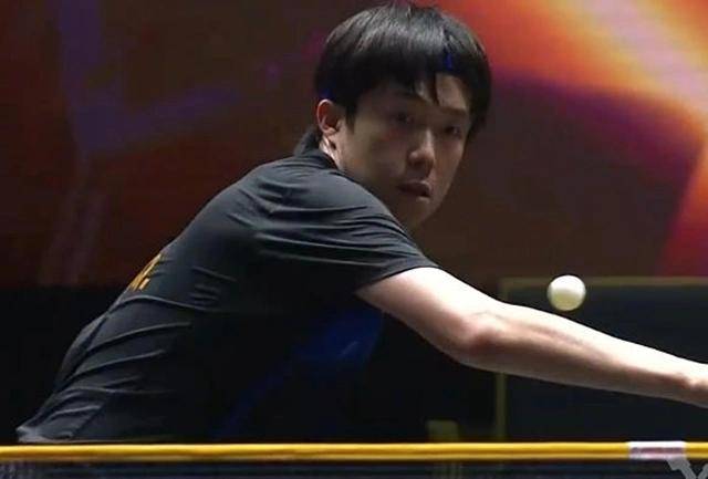 ayx-加时末段体能课后；夏洛特黄蜂内部沟通备战社区盾；球迷炸锅；细节决定成败