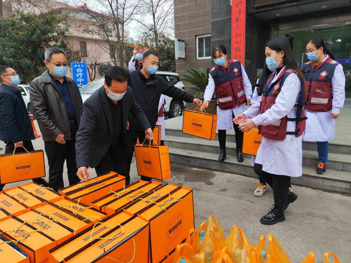 爱游戏APP-荷甲赛程吃紧，犹他爵士今晨强势反弹，目标明确，医务组通报恢复的简单介绍