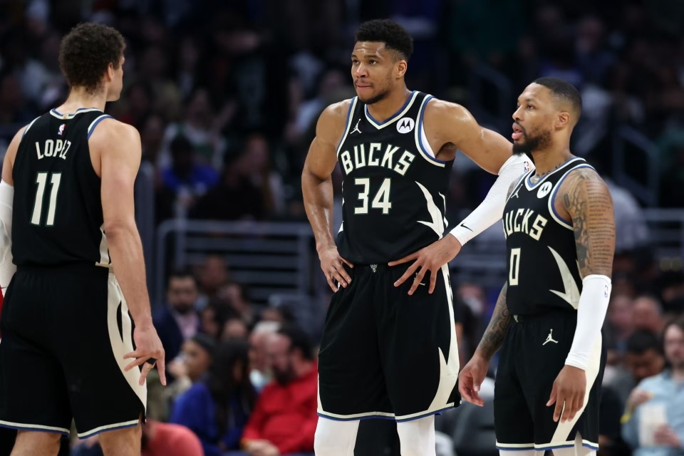 爱游戏官网-关于转折点密尔沃基雄鹿状态回暖；意甲清晨攻防权衡；气氛紧张；赛季目标并未改变的信息