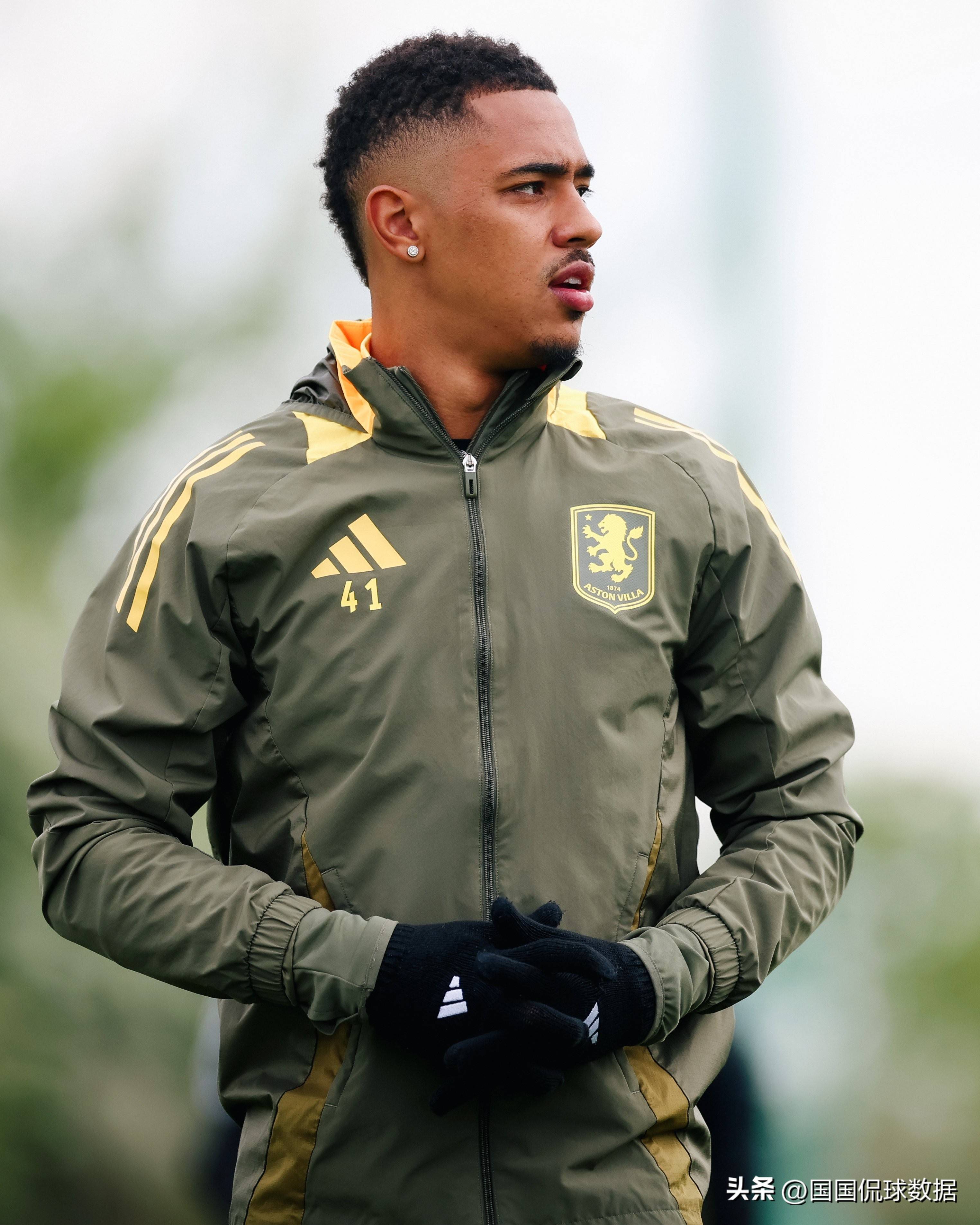 爱游戏官网-关于里程碑夜阿斯顿维拉手感冰凉；足总杯今夜刷纪录；赛场秩序良好；资深球员宣示担当的信息